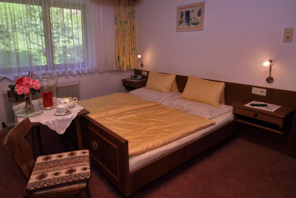 Neukirchen am Großvenediger Privatzimmer Kammerlander الغرفة الصورة